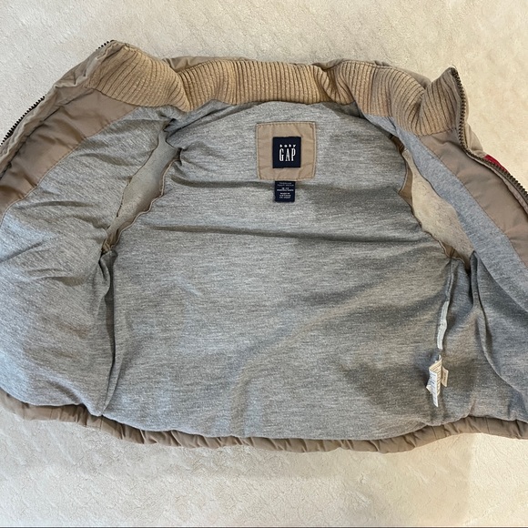 Baby Gap sleeveless puffy jacket size 18-24m - Picture 3 of 6